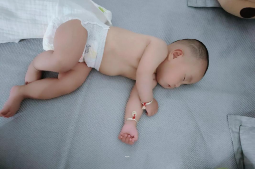 郴州宝宝突然很多眼屎